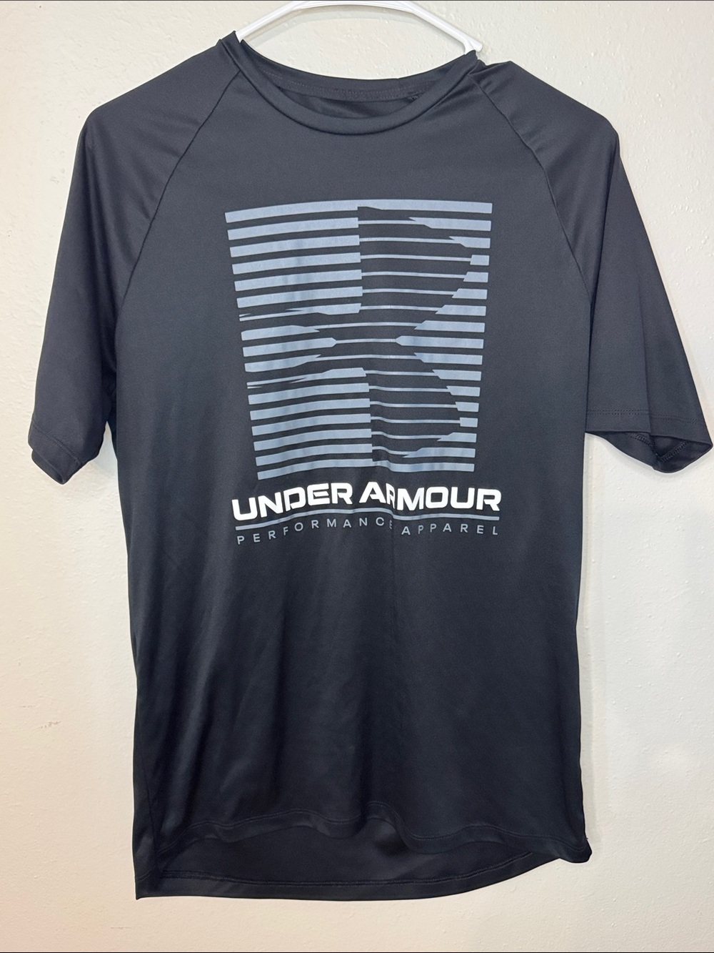 Under Armour Black Short-Sleeve Performance Tee with Gray Logo